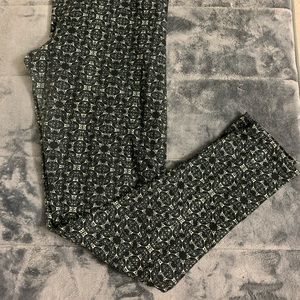 Lularoe brand black and white pattern leggings